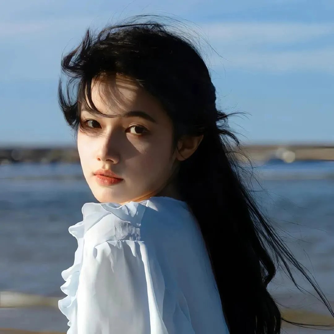 致敬白衣天使公益云演唱会海报