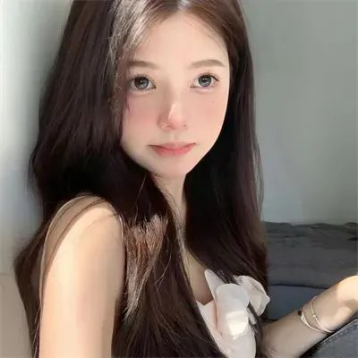 天鹅绒般光滑海报